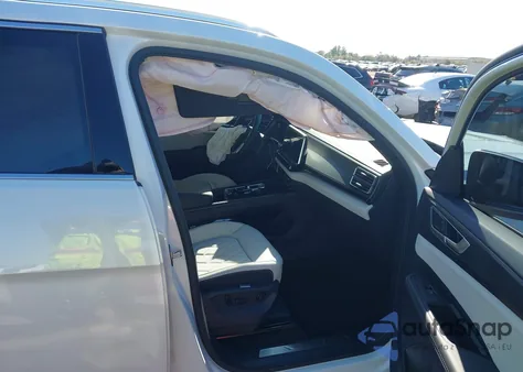 2025 Volkswagen Atlas Cross Sport 2.0T Sel Premium R-Line z USA, uszkodzony, nr VIN 1V2FE2CA6SC210792